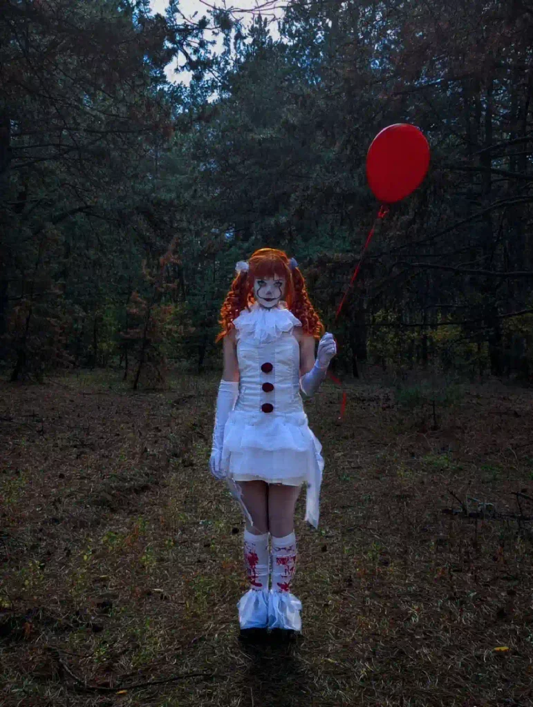 Killer Bride (White Dress + One Red Balloon)